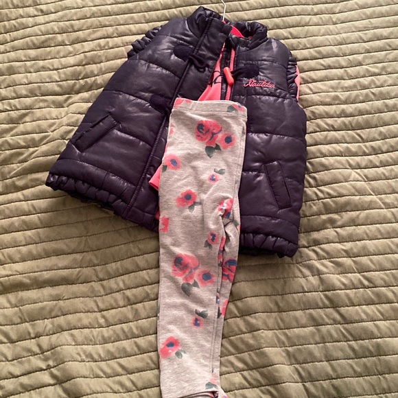 Vest shirt and pants - Picture 1 of 1